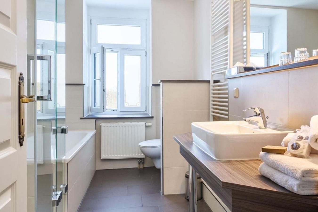 Strand- Und Wellnesshotel Preussenhof Zinnowitz Exterior photo