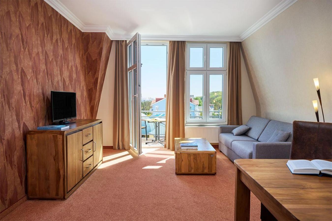 Strand- Und Wellnesshotel Preussenhof Zinnowitz Exterior photo